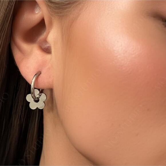 NEW Silver Flower Clover Hoop Huggie Earrings - Picture 2 of 8